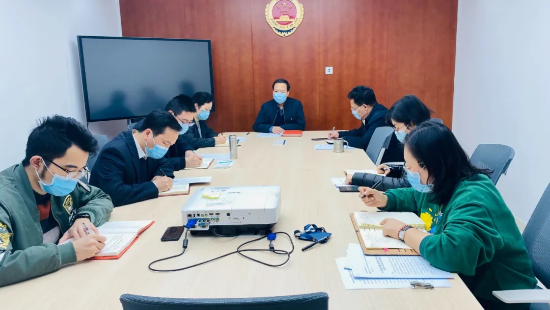 北京市检察院第四分院第三检察部召开检察官联席会集体讨论本案。
